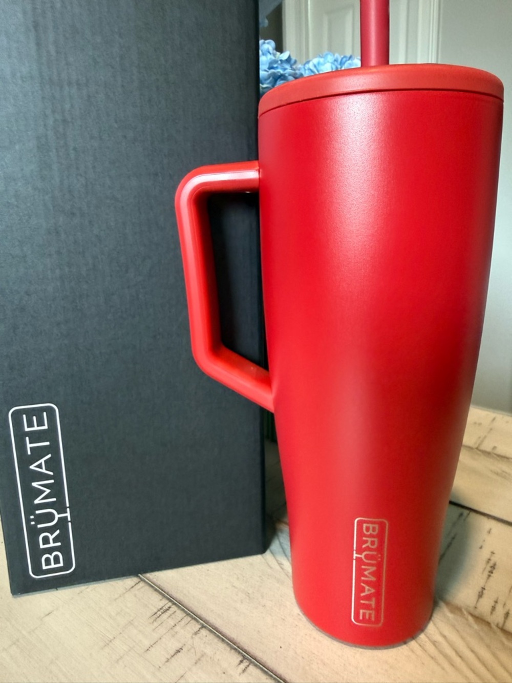 BrüMate 40 oz era - corporate red